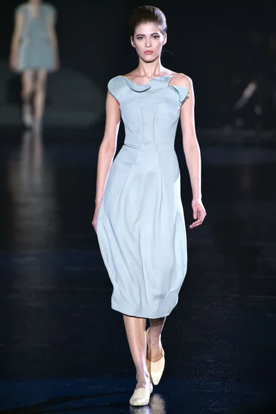Look 9
